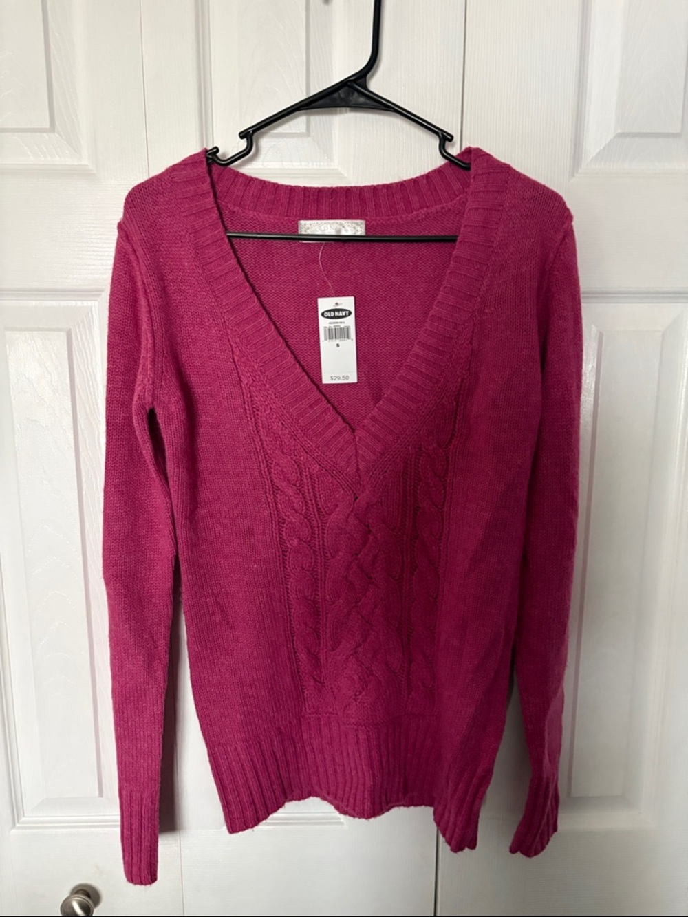 Old Navy Women's V-Neck Cable Sweater - Raspberry